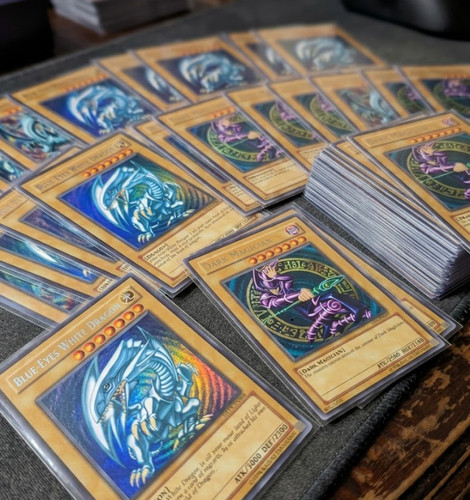Box trading cards - box,